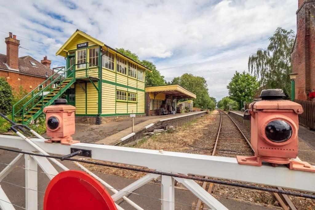 Dereham Yaxham Mill Bed & Breakfast エクステリア 写真